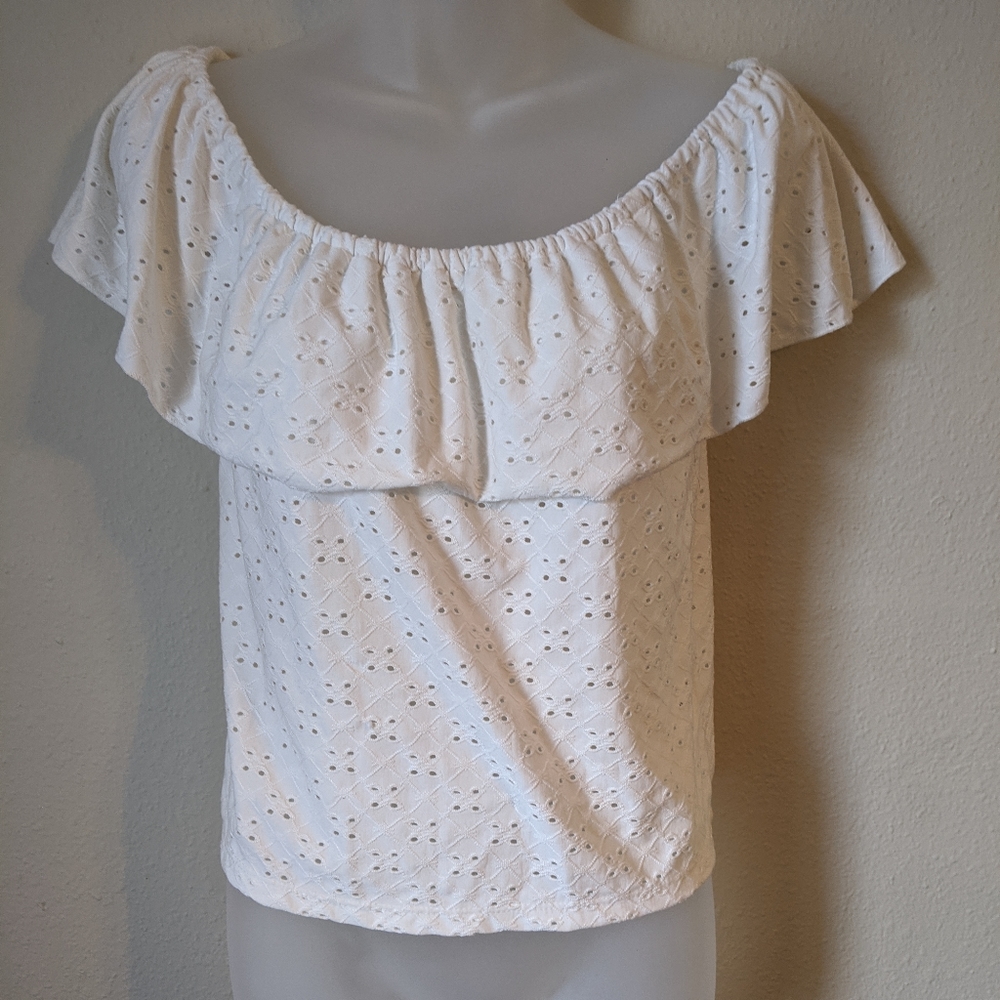 2/$20 Off the shoulder punch out shirt